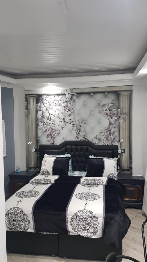 Le Petit Luxembourg Apartment Montignies-sur-Sambre Екстериор снимка