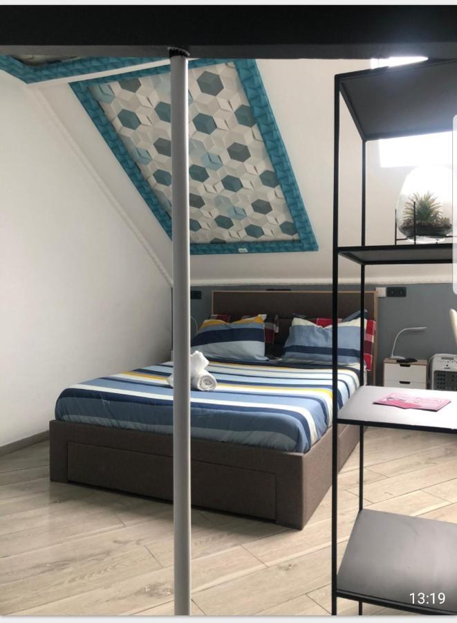 Le Petit Luxembourg Apartment Montignies-sur-Sambre Екстериор снимка